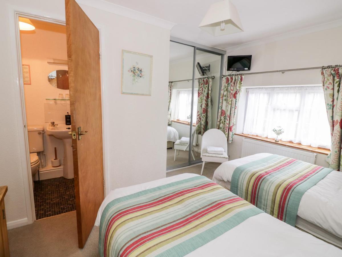 The Malins Apartment Moreton-in-Marsh ภายนอก รูปภาพ